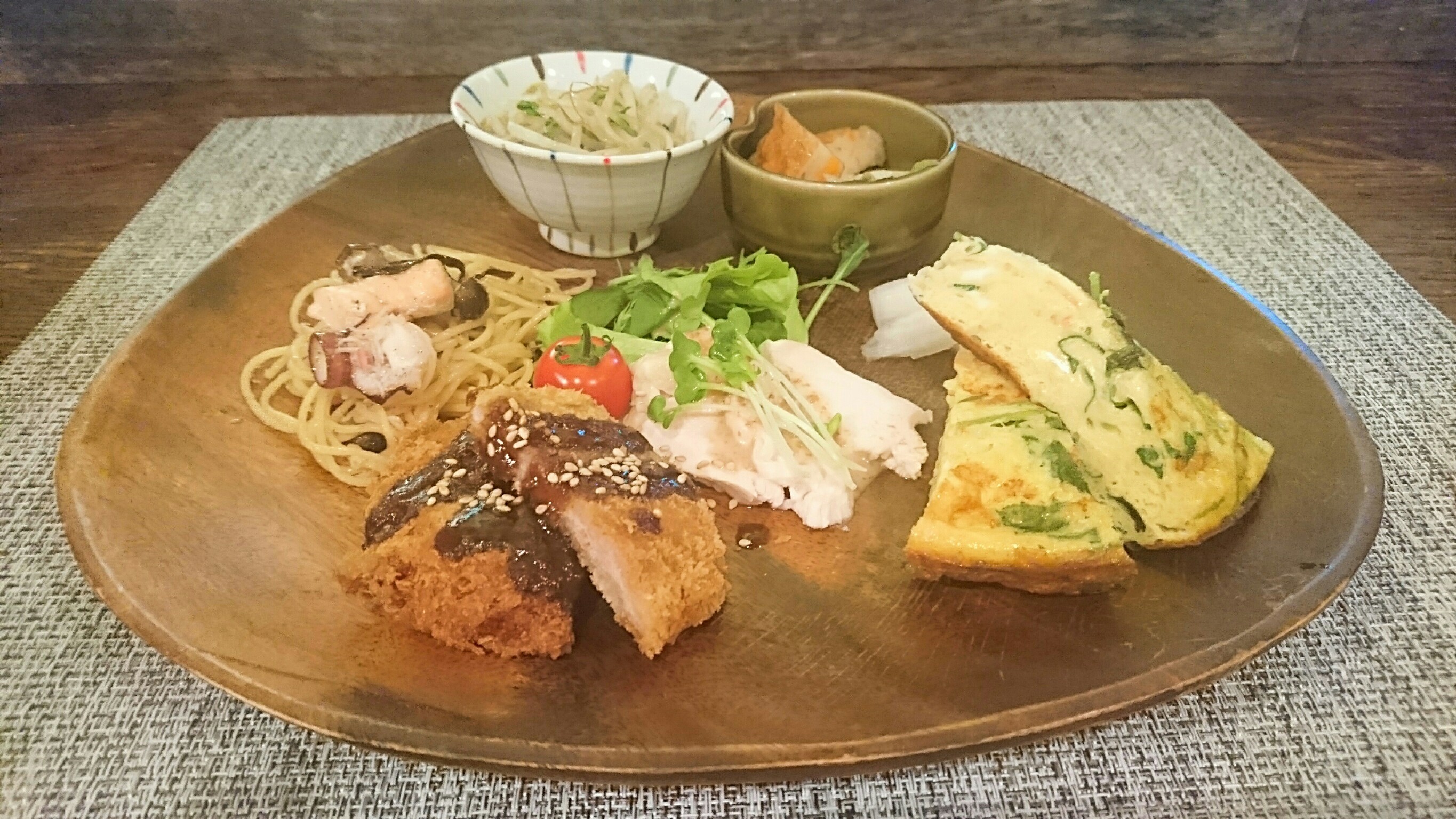 おばんざいbar Bamboo 梅田 家庭的でホッコリするおばんざいが美味しい 梅田にひっそり佇むバー