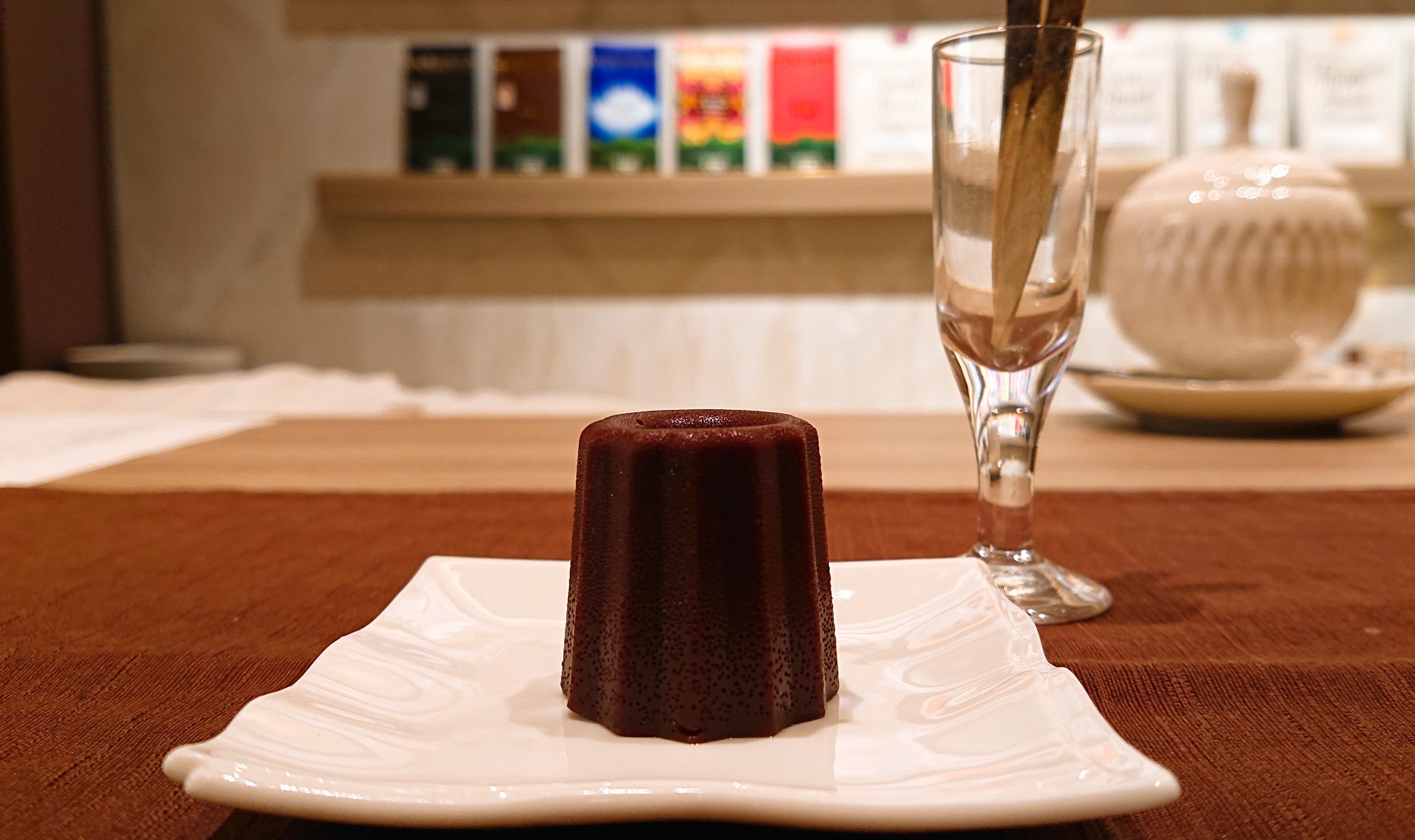 ショコラ 京都 カヌレ羊羹 やチョコレートとお茶のペアリングが楽しめる 珍しい板チョコレート専門店 けんけんの関西食べある記