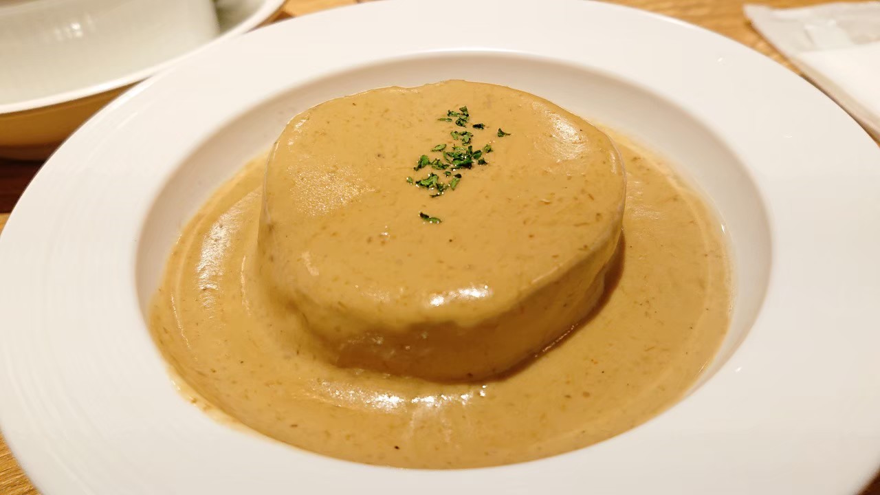 赤白 ルクア大阪店 コウハク 梅田 フレンチおでんなどの創作フレンチが美味しい 行列のできる人気ビストロ