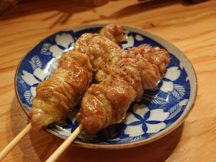 あやむ屋 福島 せせりがめちゃうま 予約の取りにくいのも納得の焼鳥の名店 けんけんの関西食べある記