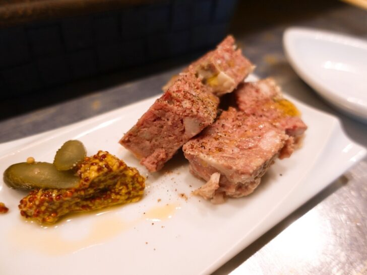 立ちぶどう 千本 梅田 立ったまんまで気軽にワインが愉しめる サク飲みにもぴったりなおしゃれなワインバー