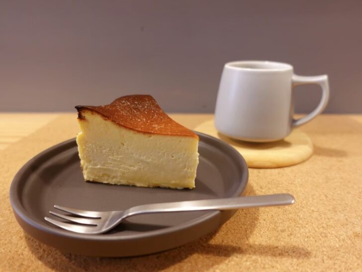 Nico ニコ 中崎町 熟成バスクチーズケーキが美味しい 閑静な住宅街に店を構える隠れ家カフェ